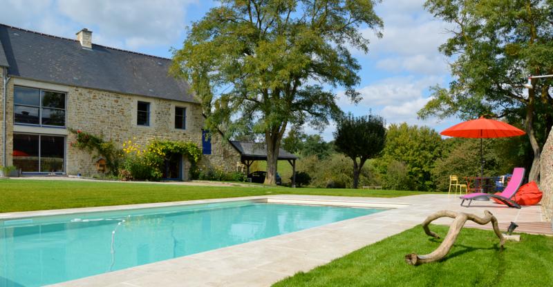 Création d'une piscine en béton dans le Calvados 
