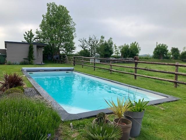 Piscine Célestine 10 avec couverture à barres 