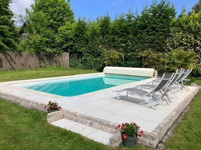Installation d’une piscine Célestine 8 en Normandie
